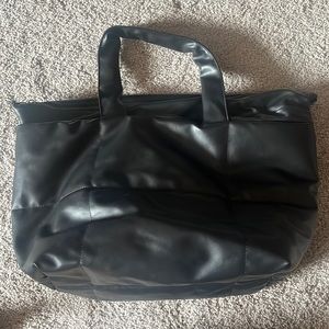FP Black Cloud Tote